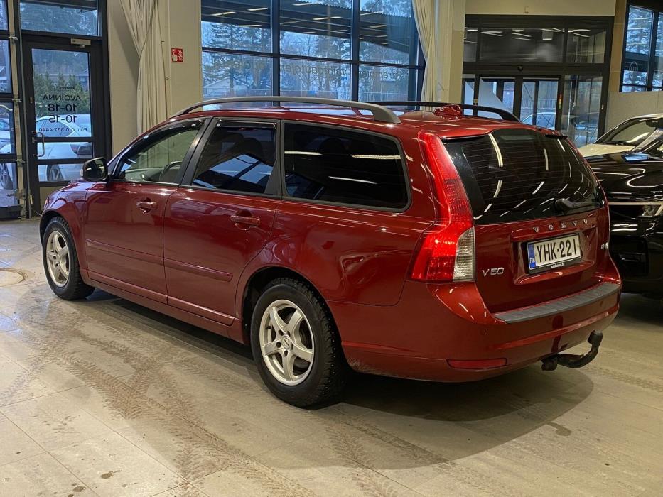 VOLVO V50 2011