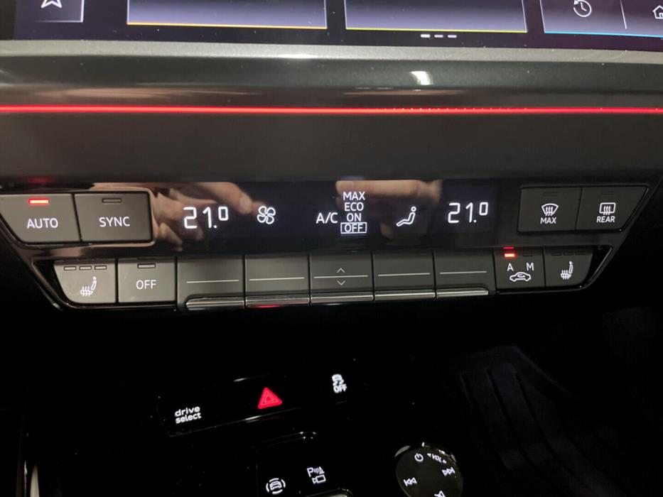 AUDI Q4 e-tron 2023