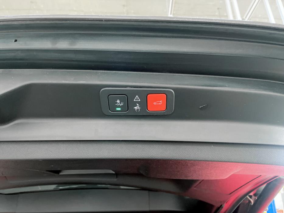 PEUGEOT 5008 2019