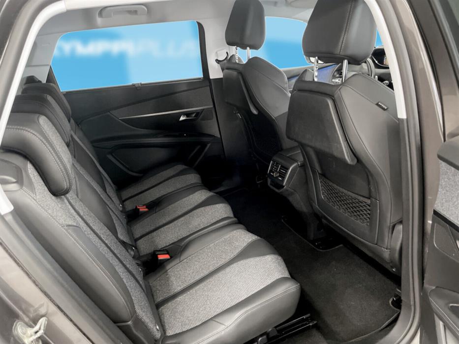 PEUGEOT 5008 2019