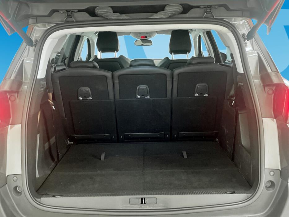 PEUGEOT 5008 2019