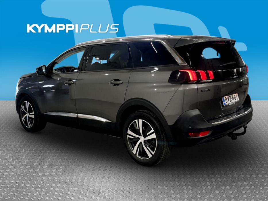 PEUGEOT 5008 2019