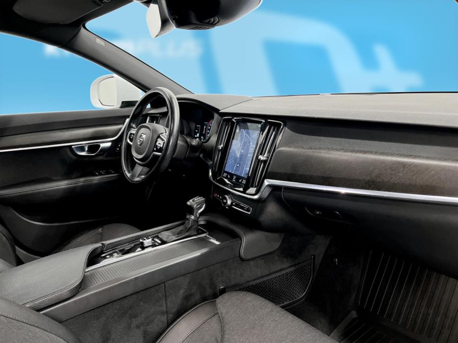 VOLVO V90 Cross Country 2017