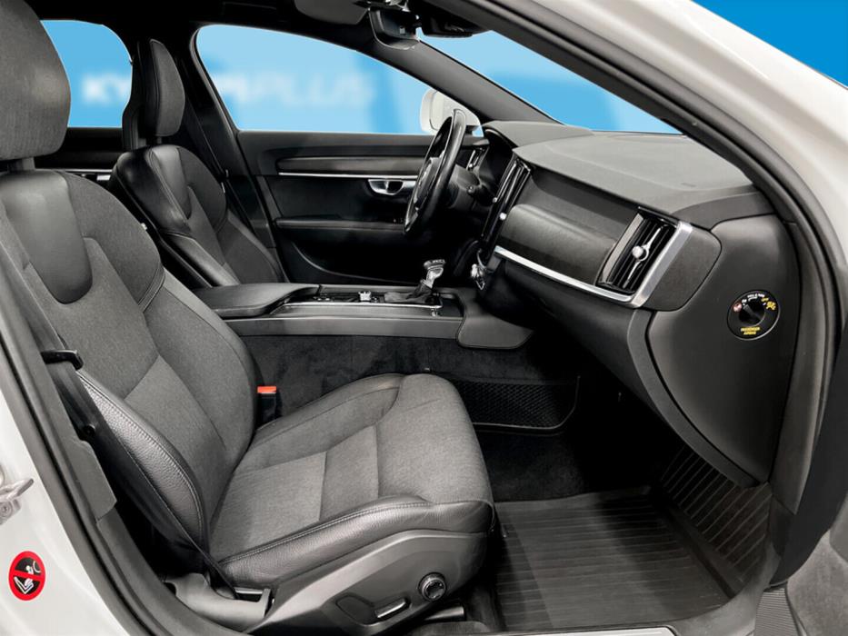 VOLVO V90 Cross Country 2017