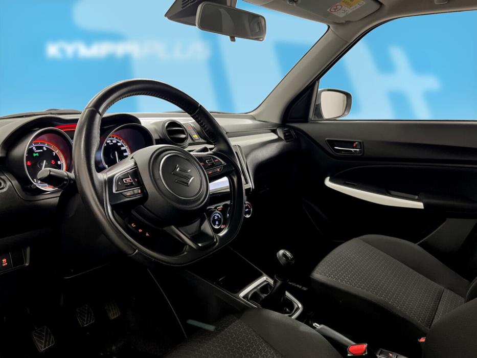 SUZUKI Swift 2018