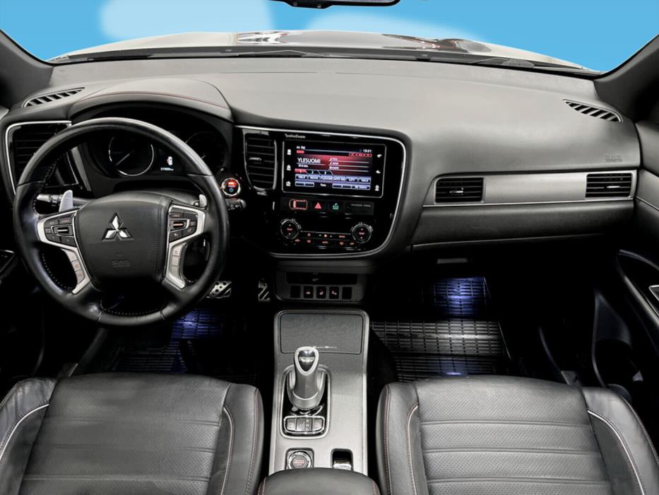 MITSUBISHI Outlander PHEV 2018