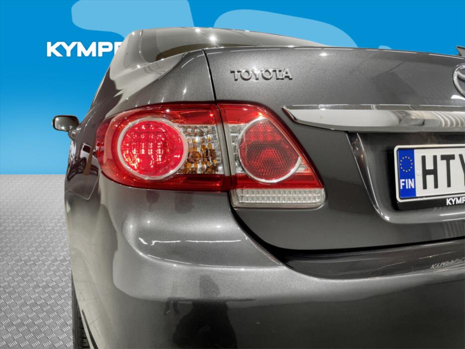TOYOTA Corolla 2010
