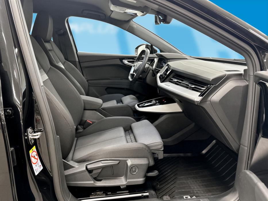 AUDI Q4 e-tron 2023