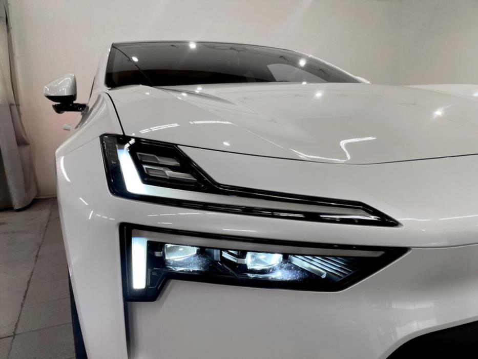 POLESTAR 4 2026