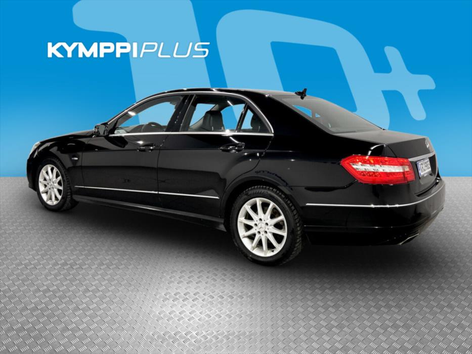 MERCEDES-BENZ E 2011