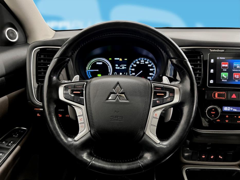 MITSUBISHI Outlander PHEV 2017