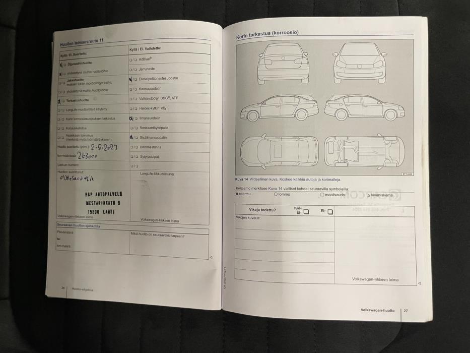 VOLKSWAGEN Passat 2012