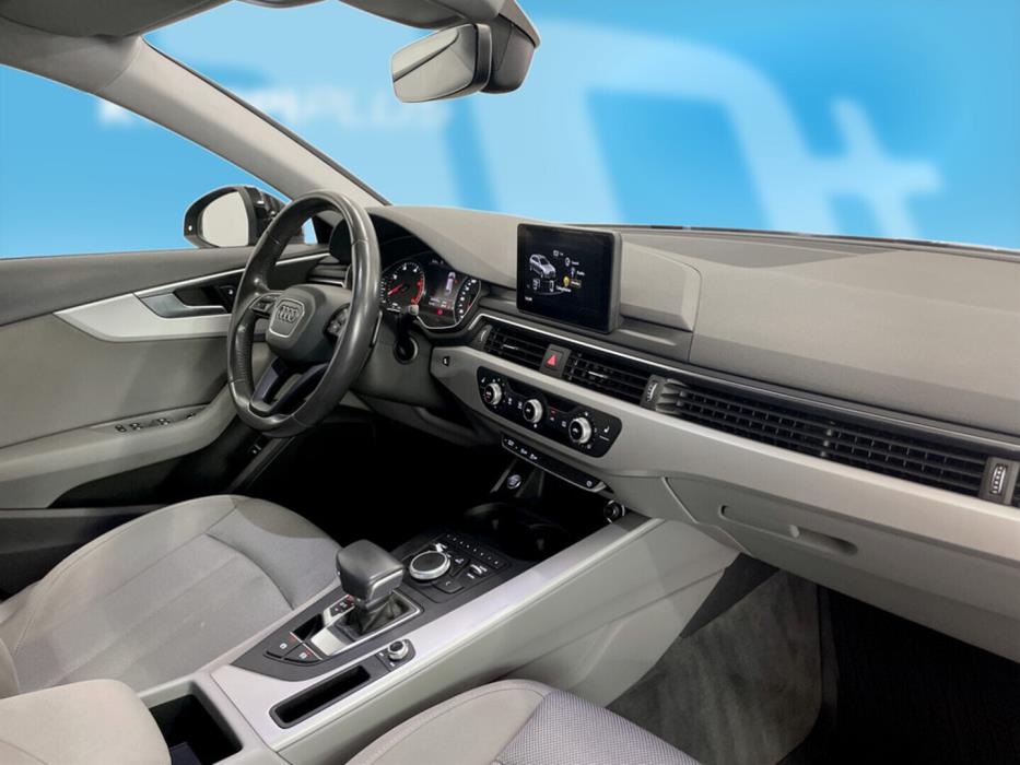 AUDI A4 2016