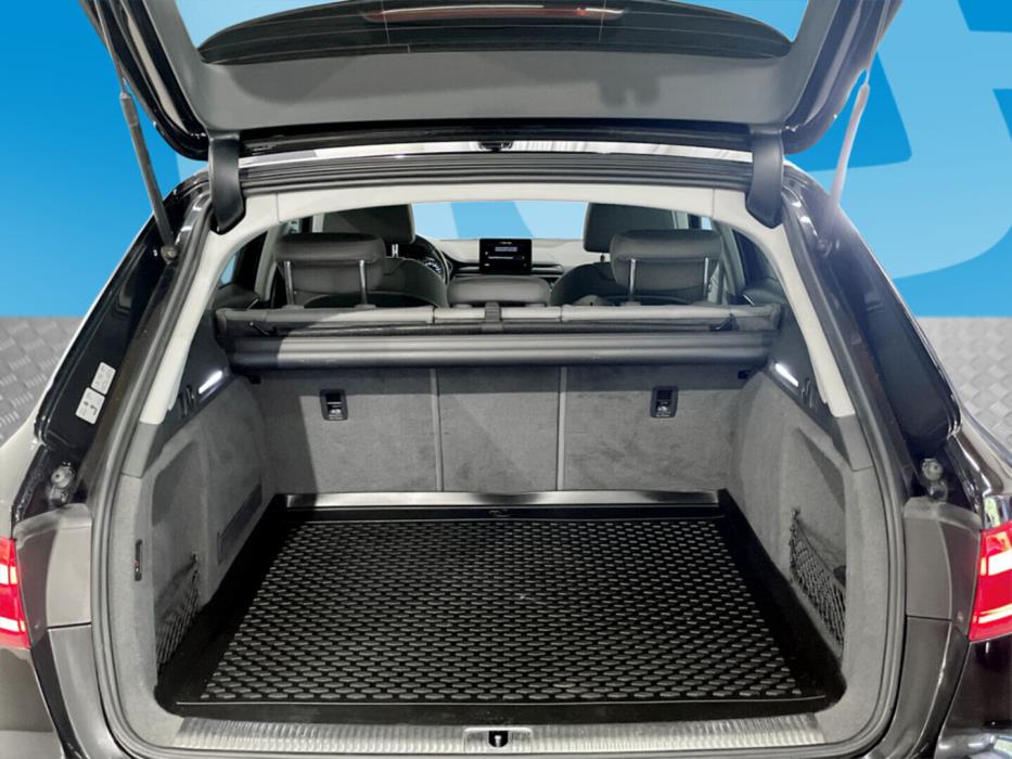 AUDI A4 2016