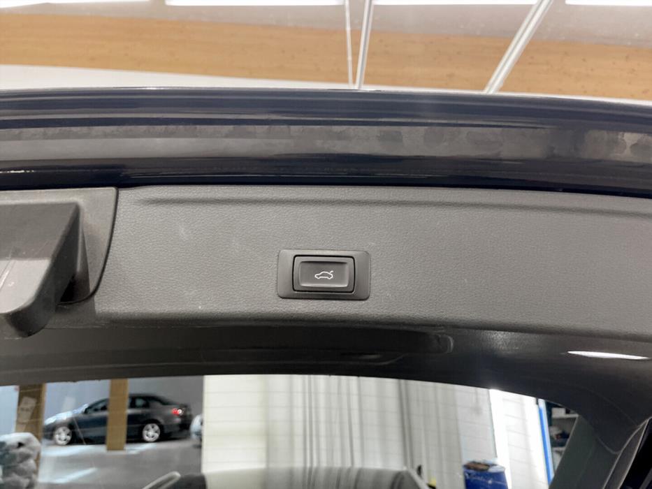 AUDI A4 2016