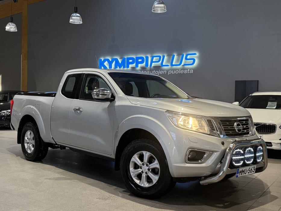 NISSAN Navara 2017
