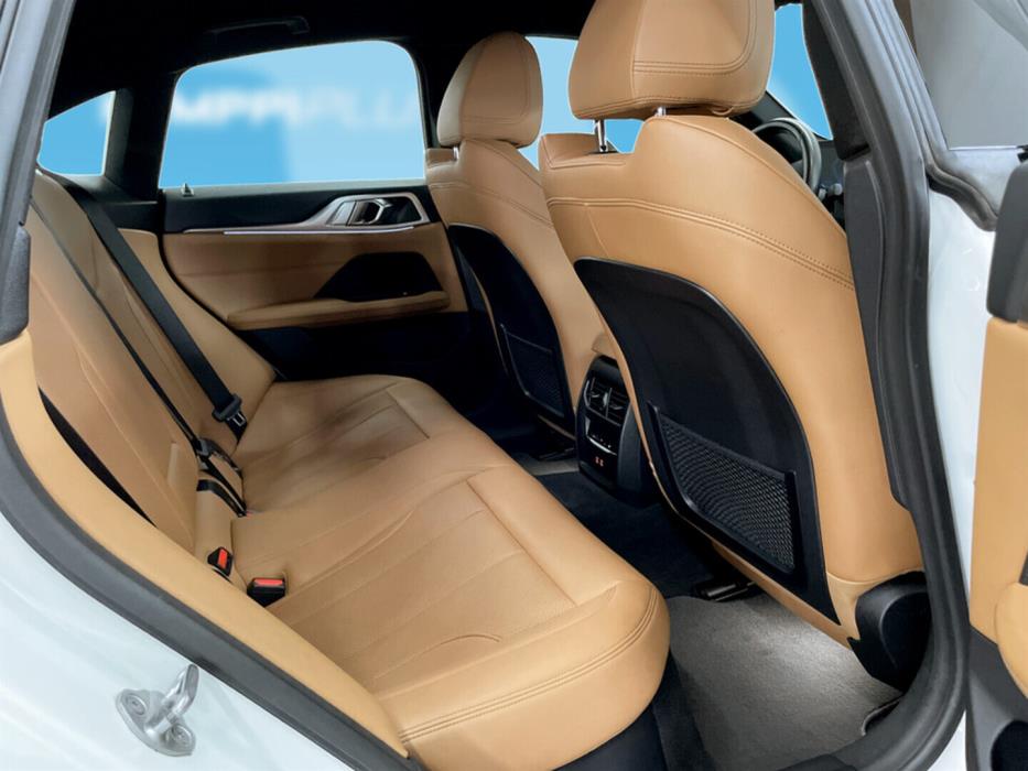 BMW i4 2023