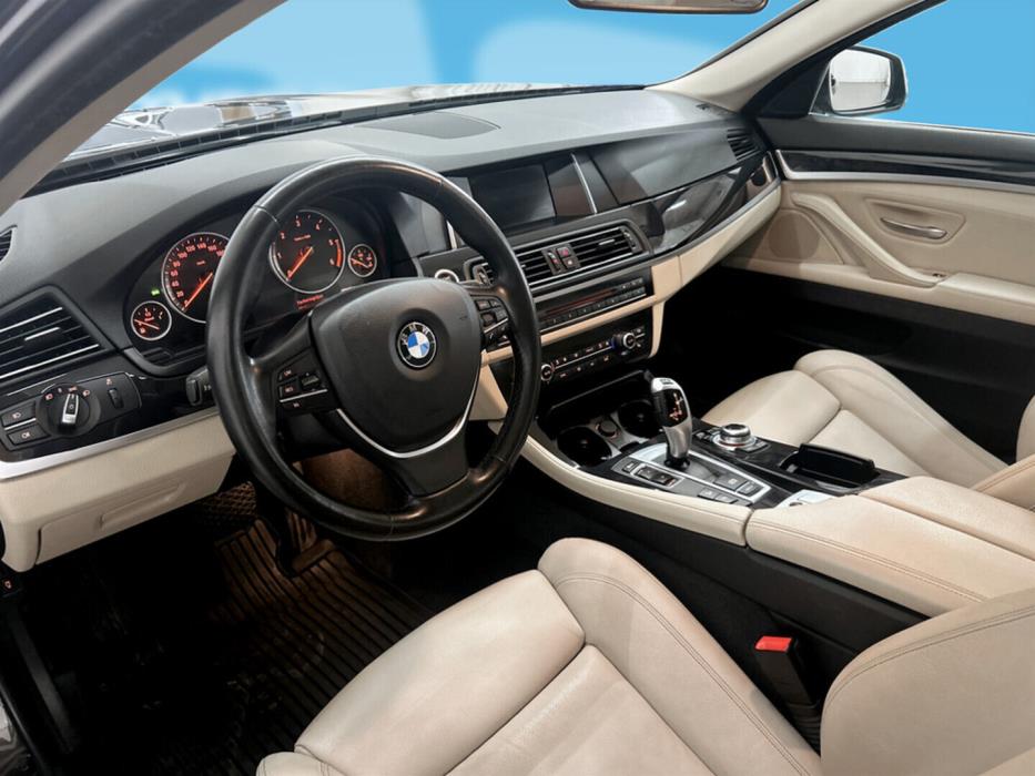 BMW 520 2015