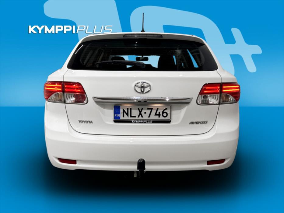 TOYOTA Avensis 2014
