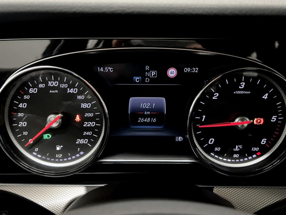 MERCEDES-BENZ E 2017