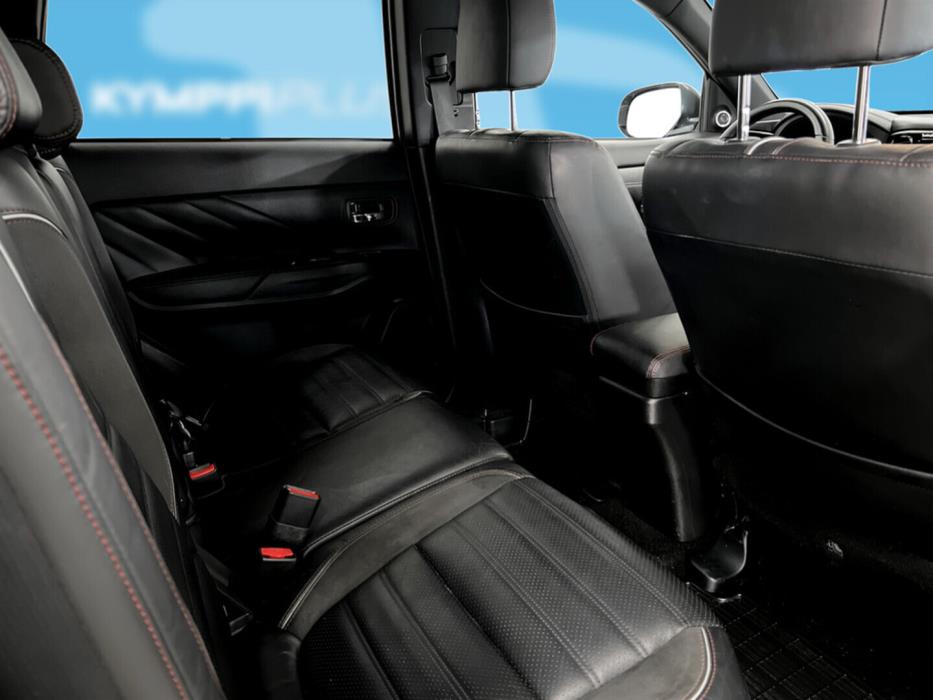 MITSUBISHI Outlander PHEV 2018