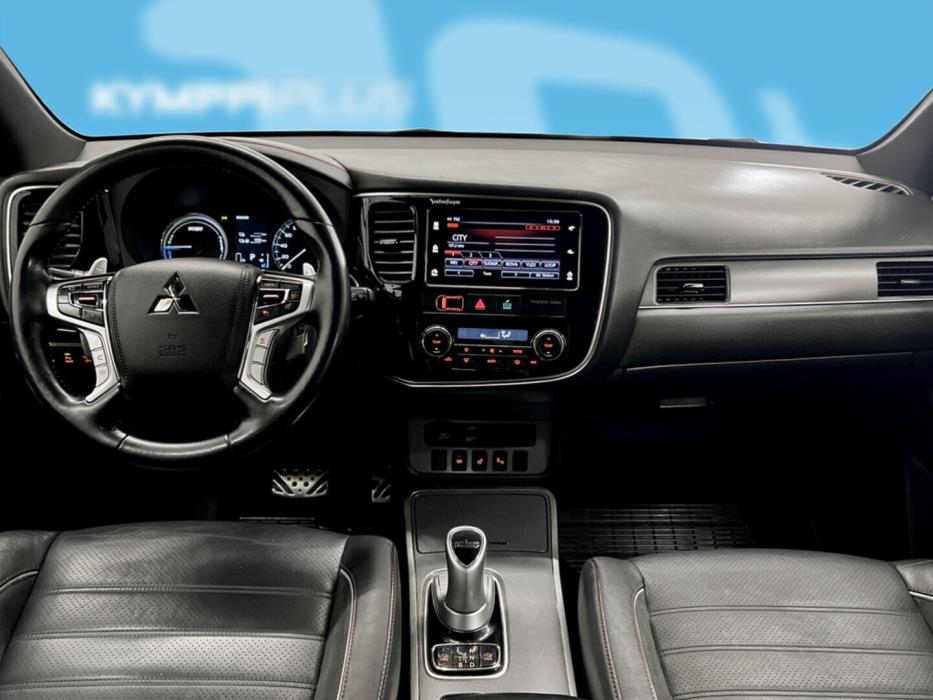 MITSUBISHI Outlander PHEV 2018