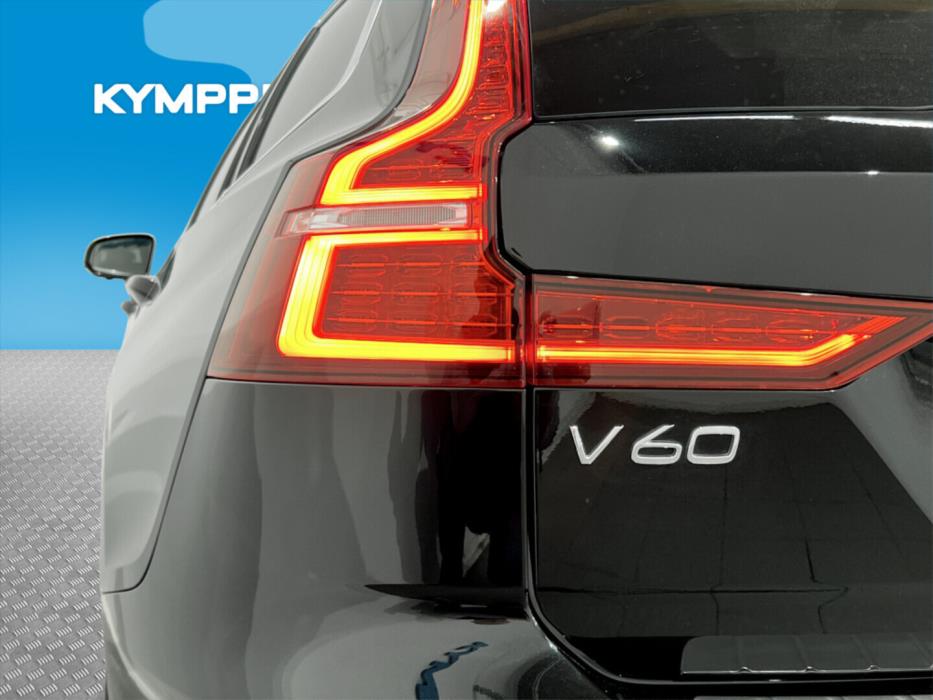 VOLVO V60 2020