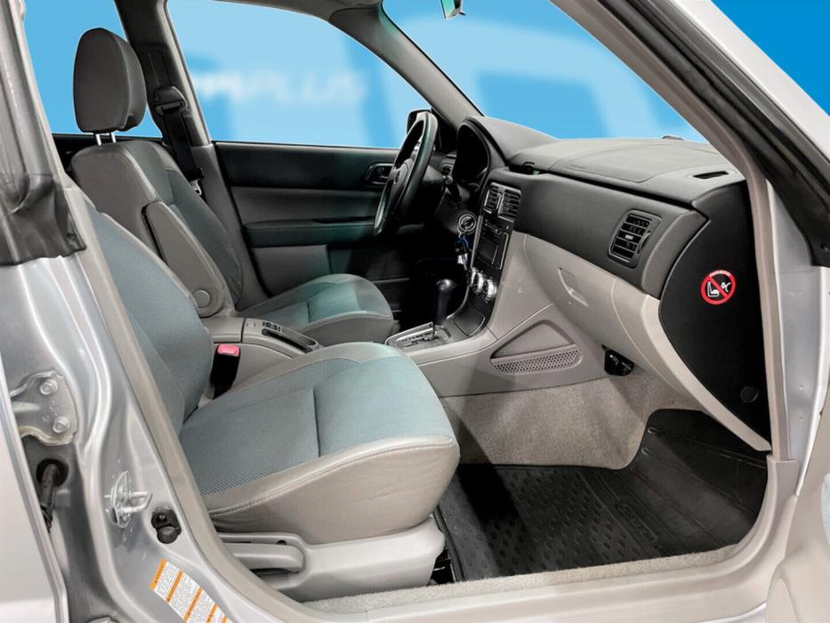 SUBARU Forester 2005