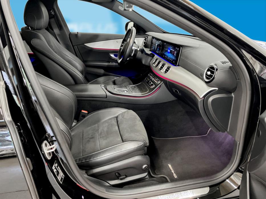 MERCEDES-BENZ E 2022
