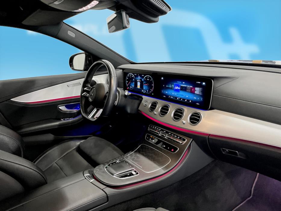 MERCEDES-BENZ E 2022
