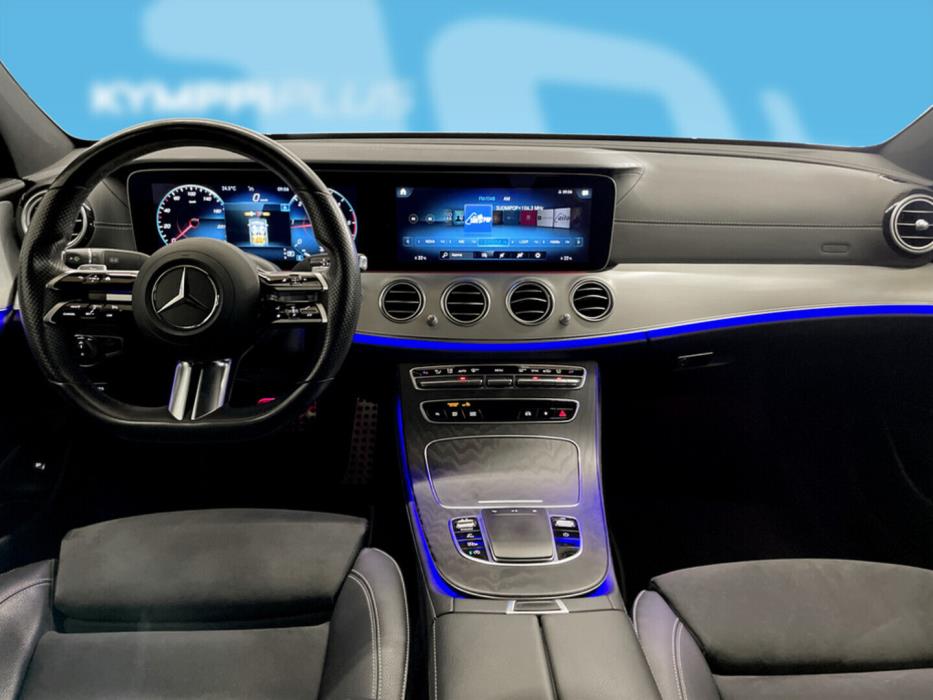 MERCEDES-BENZ E 2022