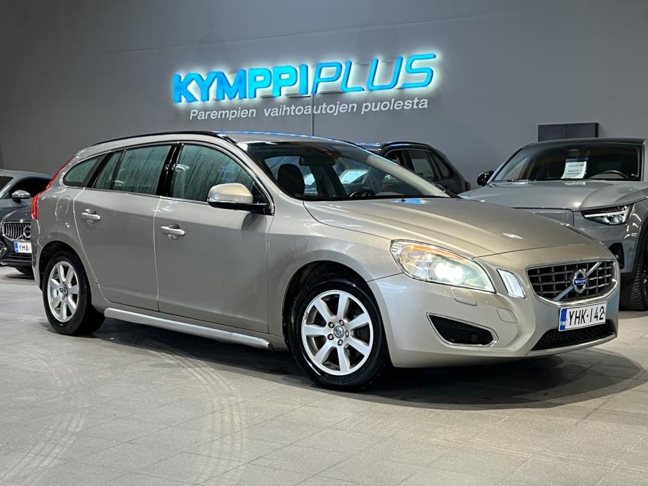VOLVO V60 2011