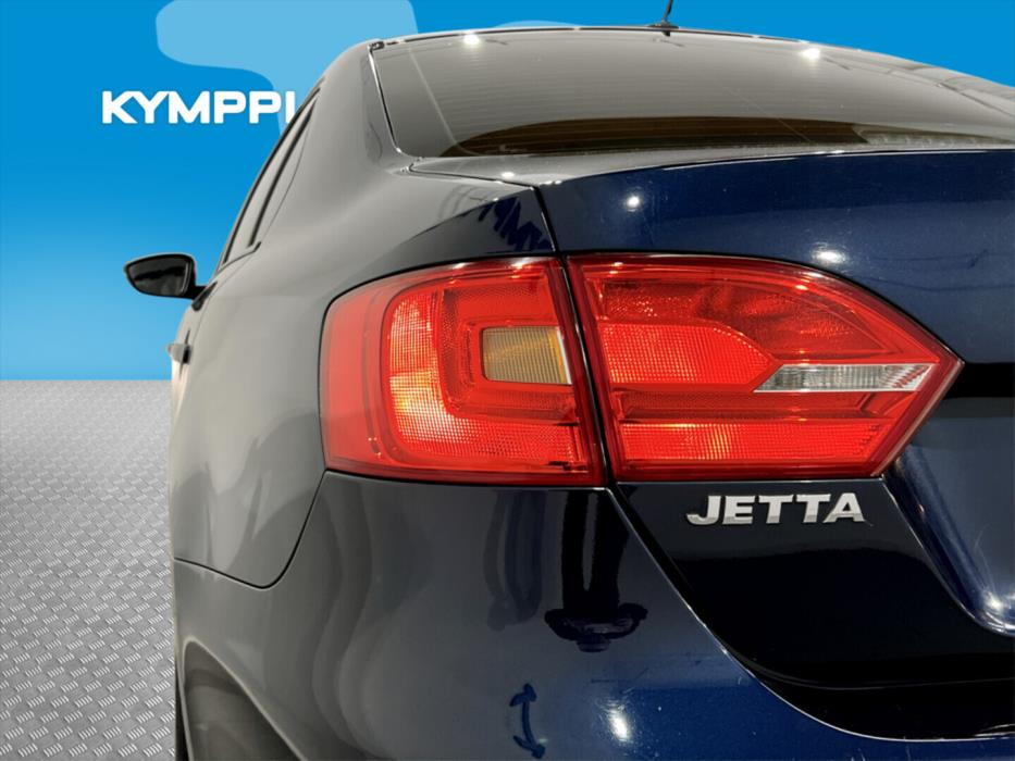 VOLKSWAGEN Jetta 2011