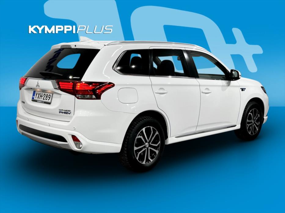 MITSUBISHI Outlander PHEV 2015