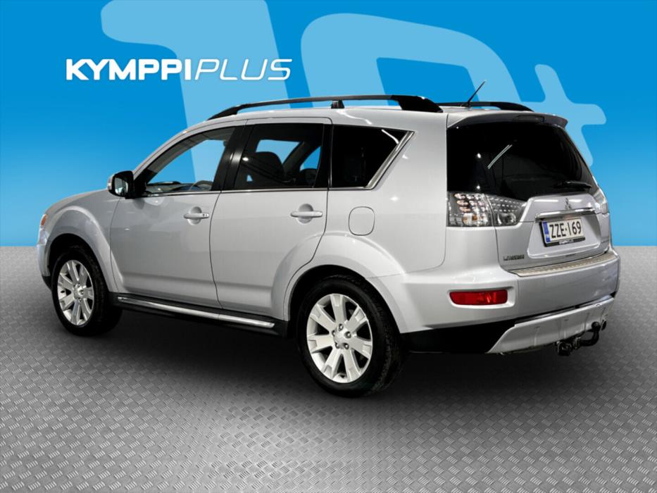 MITSUBISHI Outlander 2011
