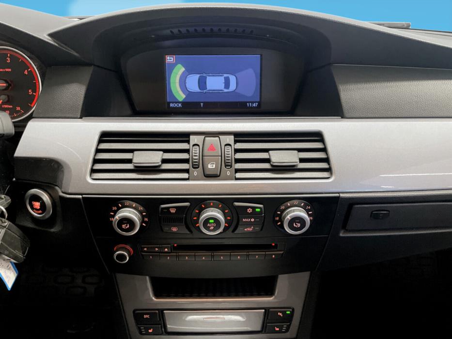 BMW 520 2009