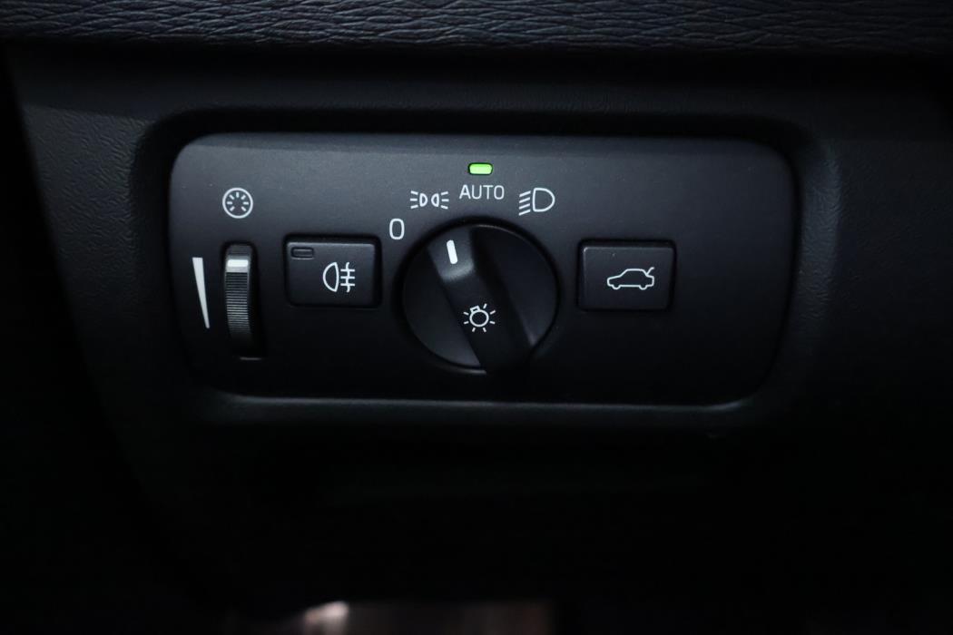 VOLVO V40 Cross Country 2015