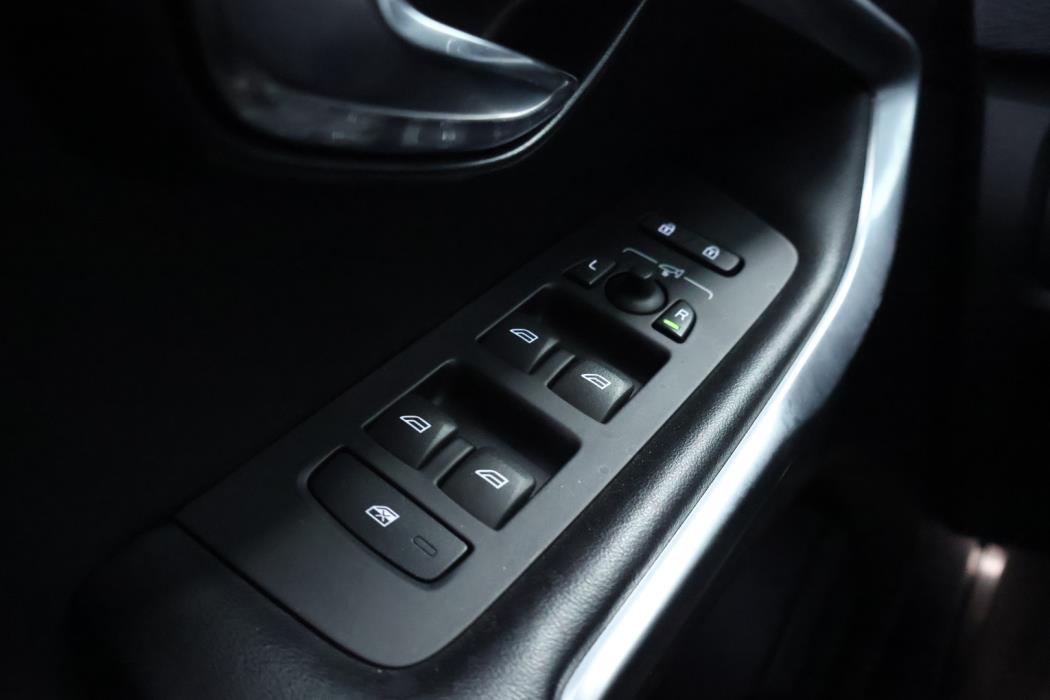VOLVO V40 Cross Country 2015