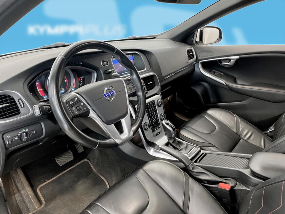 VOLVO V40 Cross Country 2015