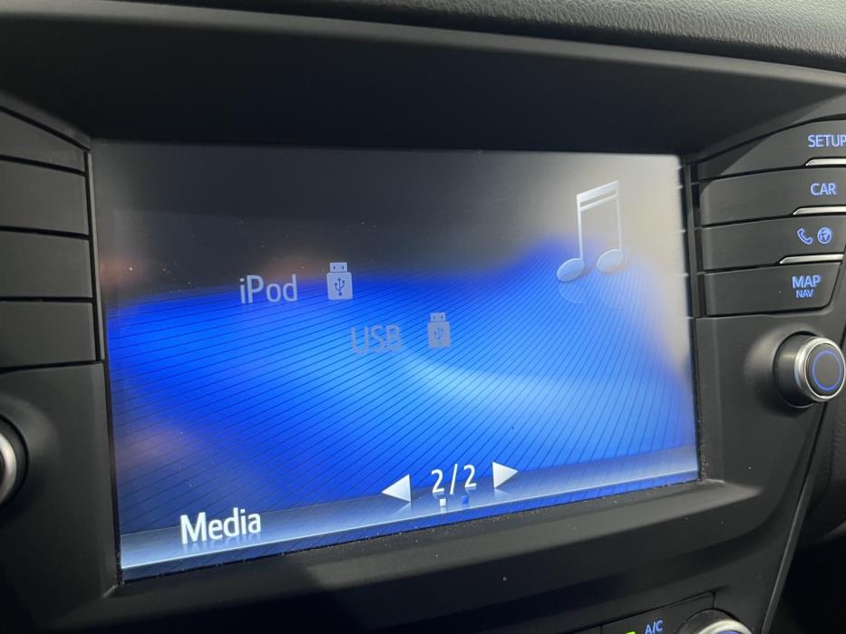 TOYOTA Avensis 2015