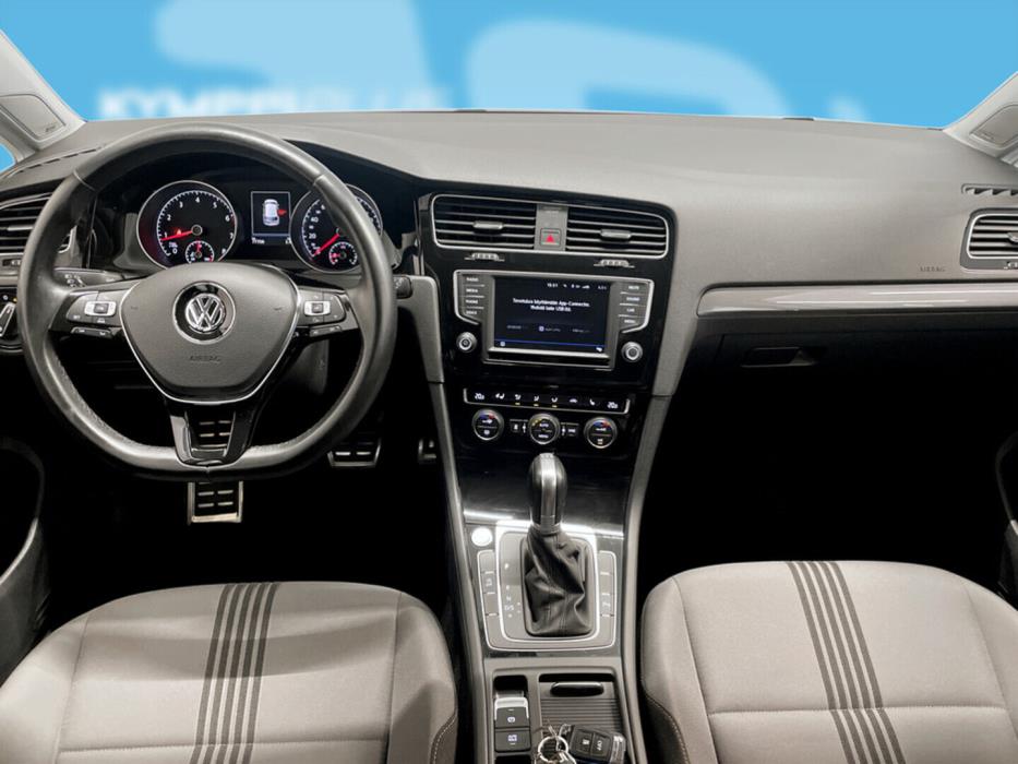 VOLKSWAGEN Golf 2017