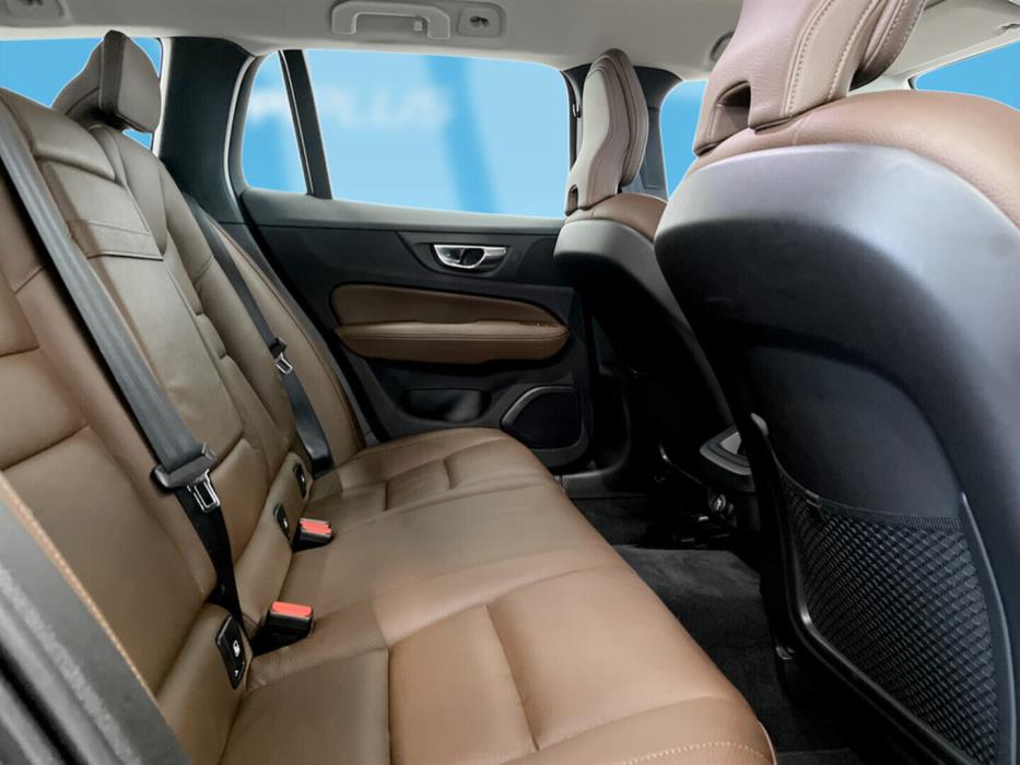 VOLVO V60 2020