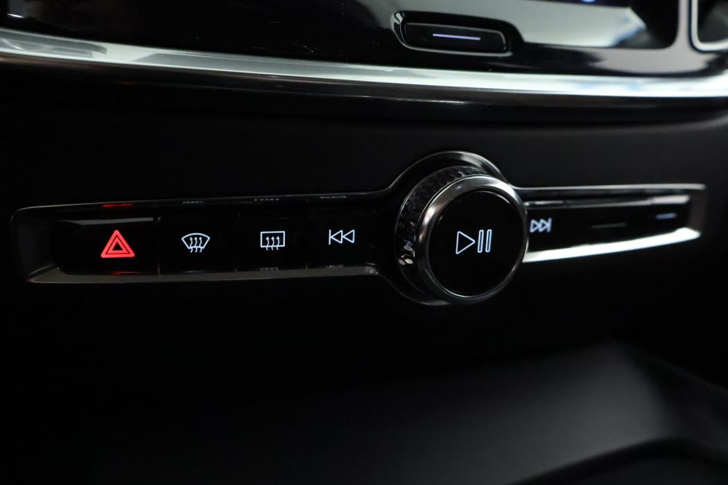 VOLVO V60 2020