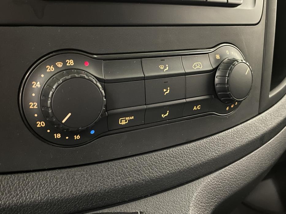 MERCEDES-BENZ Vito 2015