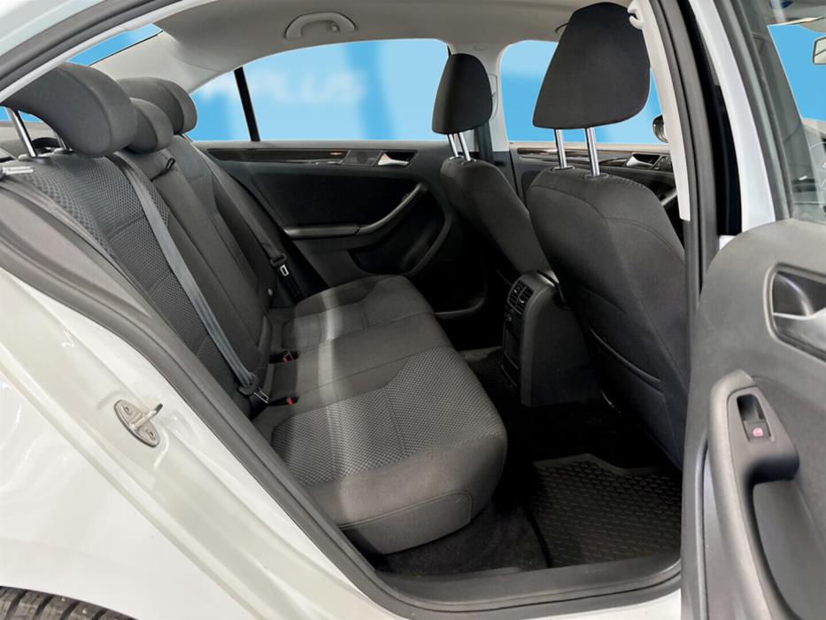 VOLKSWAGEN Jetta 2017