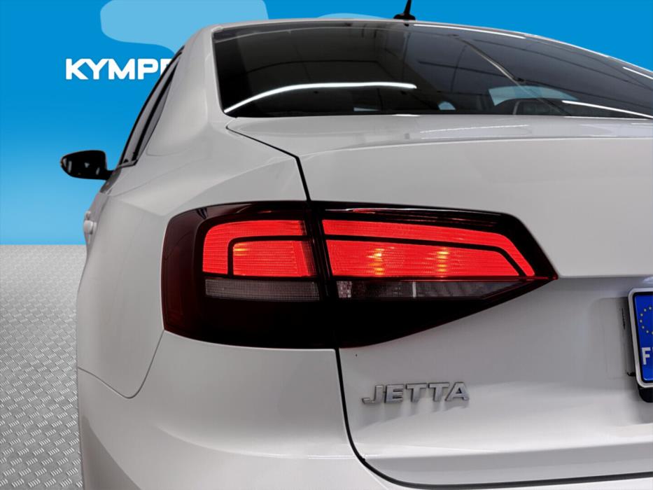 VOLKSWAGEN Jetta 2017