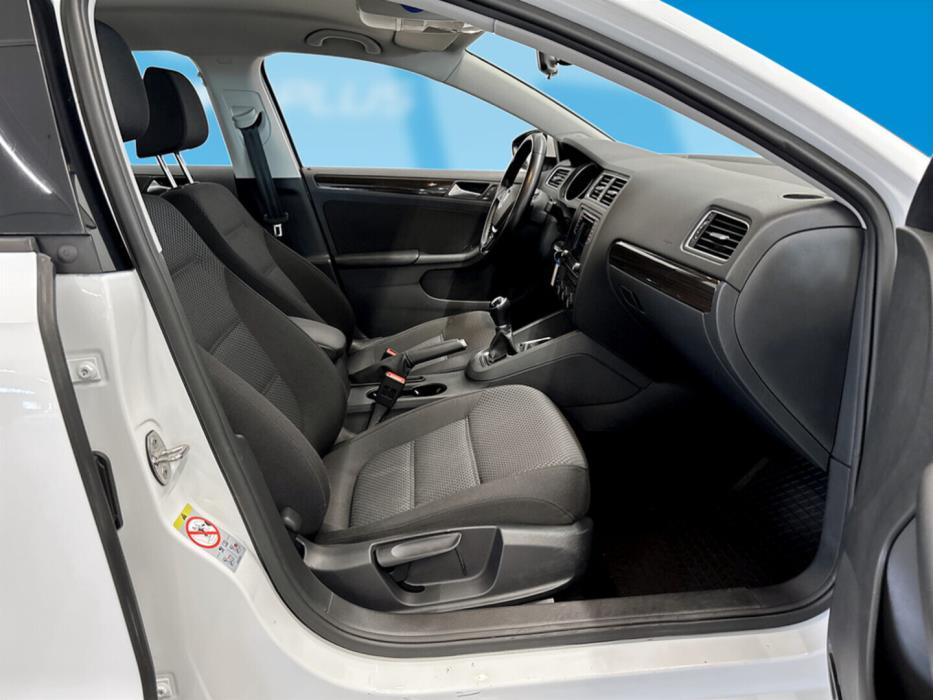 VOLKSWAGEN Jetta 2017