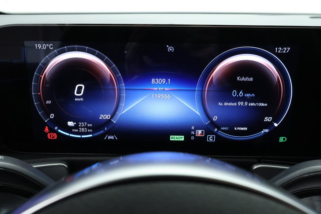 MERCEDES-BENZ EQB 2022