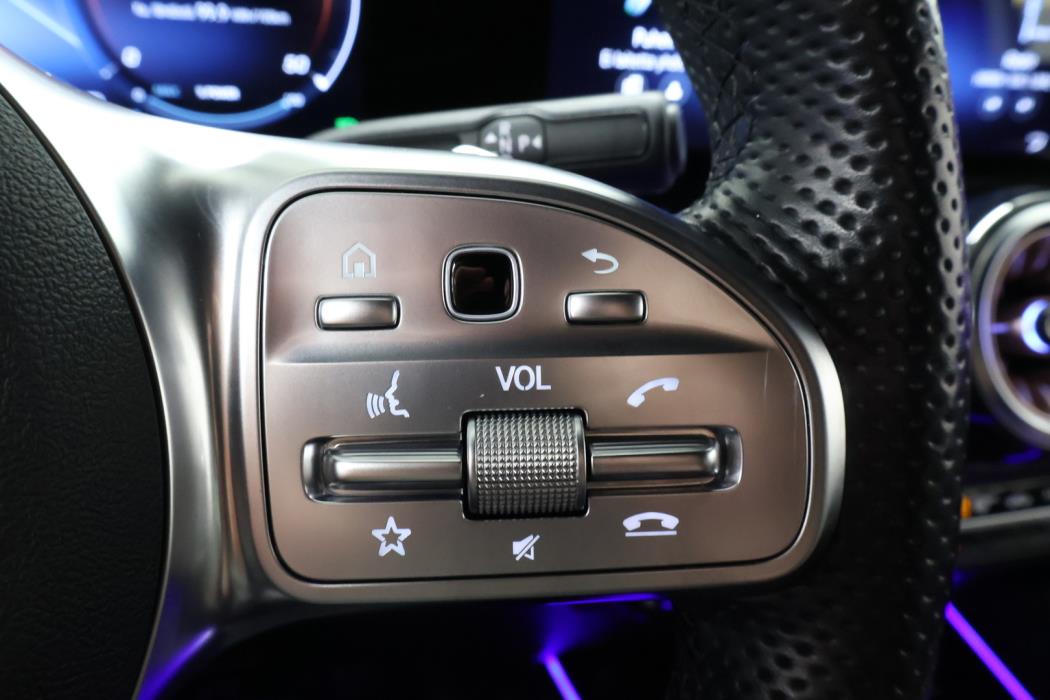 MERCEDES-BENZ EQB 2022