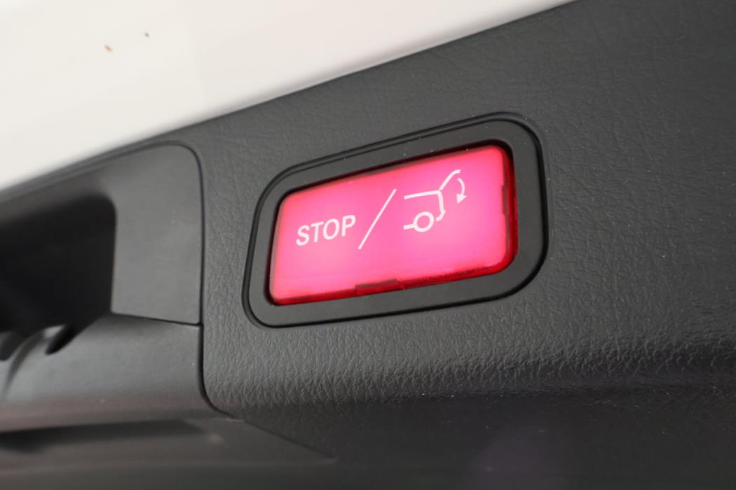 MERCEDES-BENZ EQB 2022